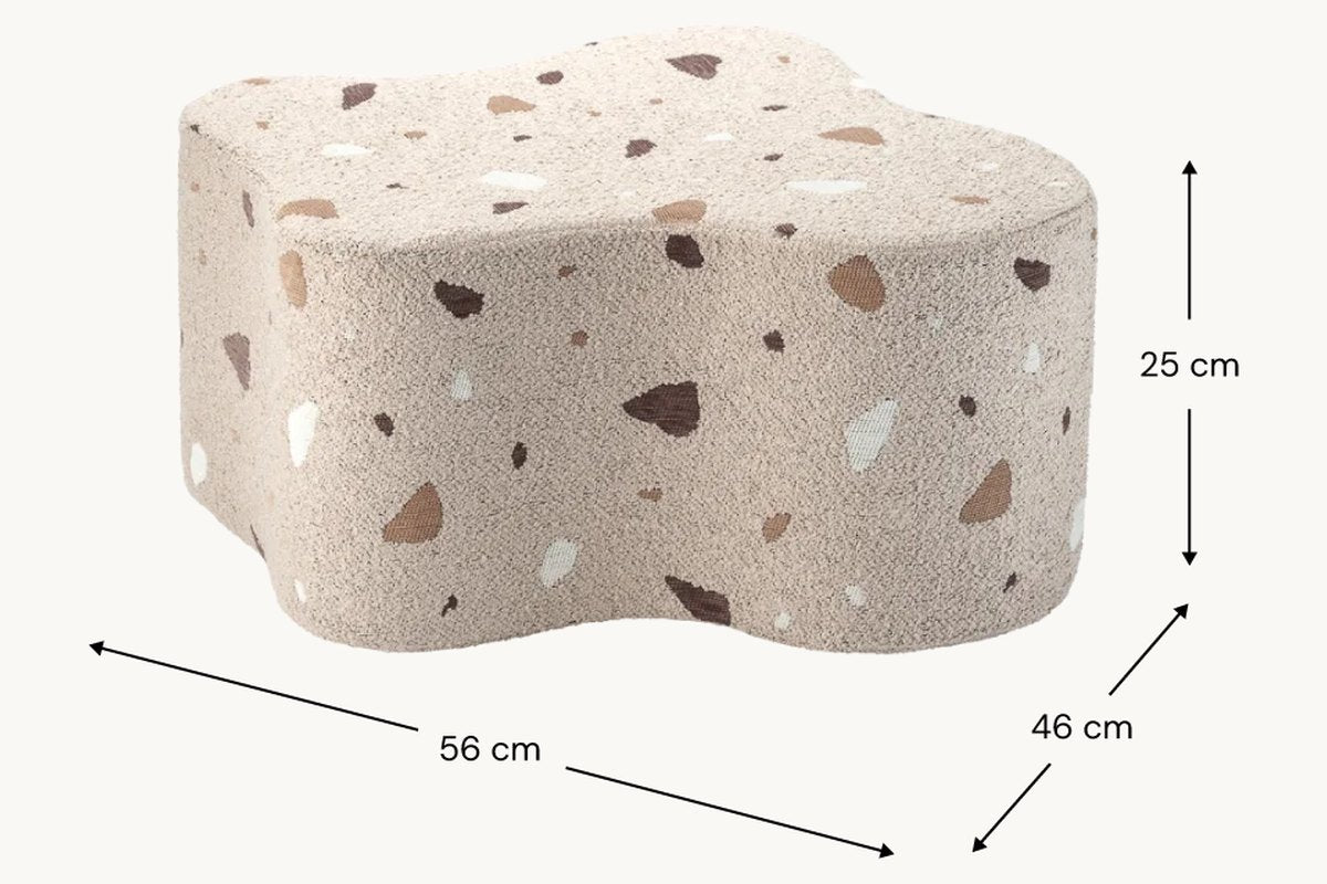 Afmetingen Wigiwama Wolkenpoef Sand: 56 cm breed, 46 cm diep, 25 cm hoog