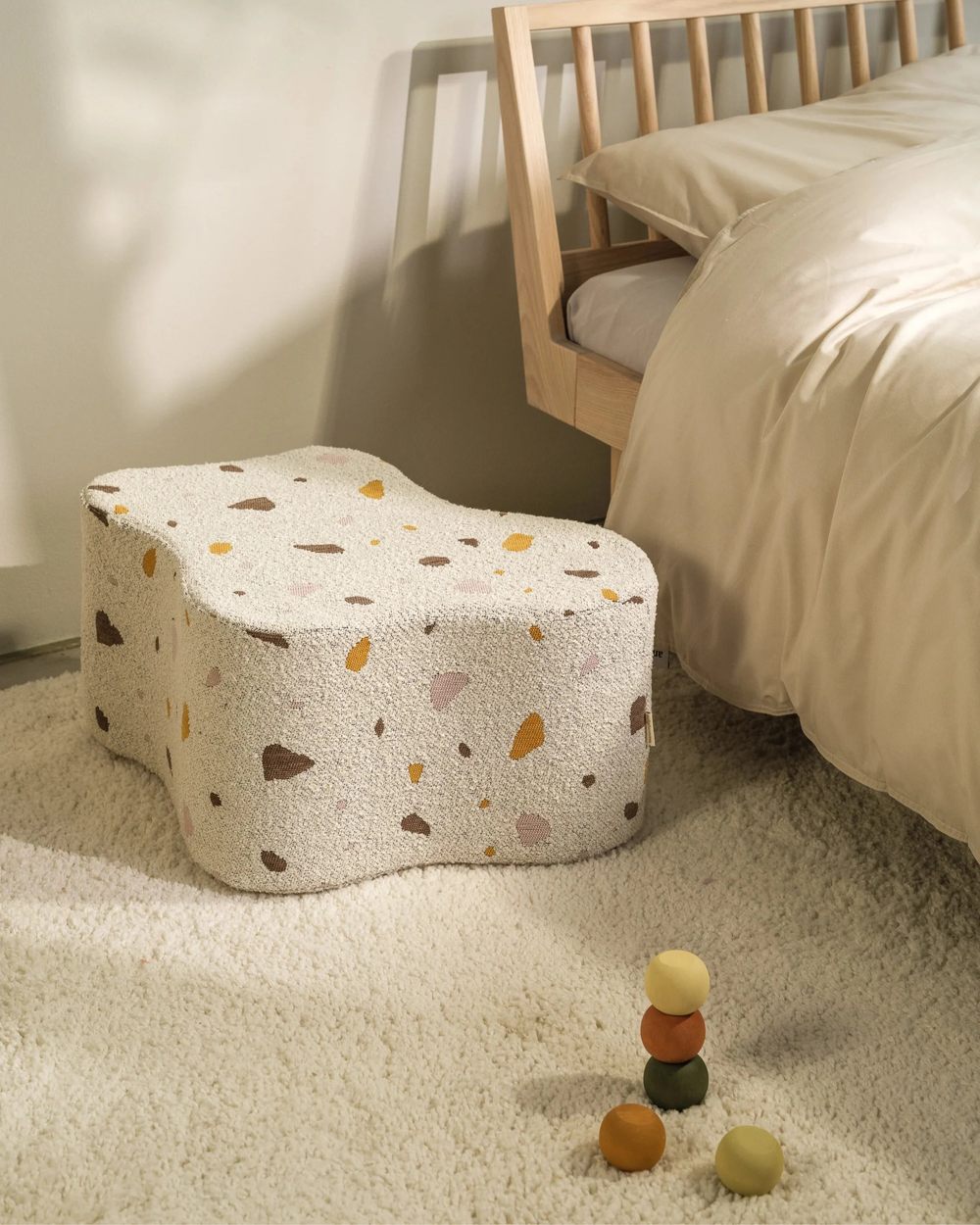 Wigiwama Wolkenpoef Marble in een kinderkamer