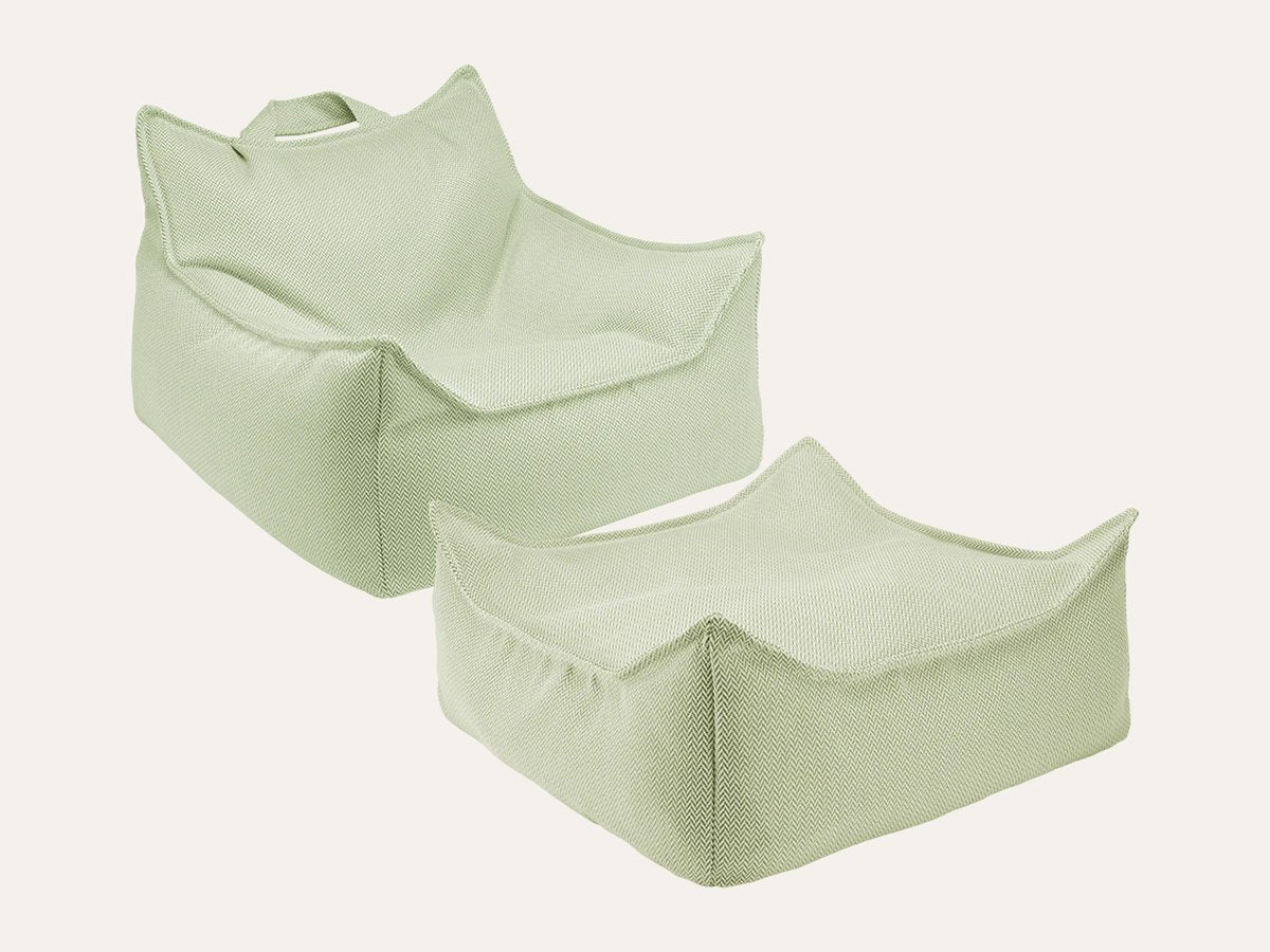 De Wigiwama outdoor set: zitzakstoel en vierkante poef Herba