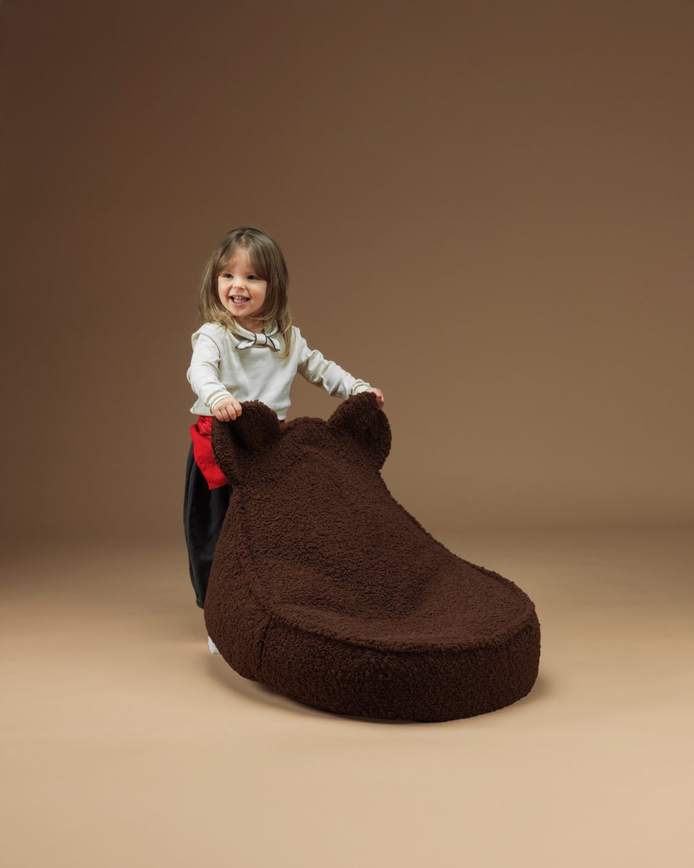 Wigiwama Berenzitzak Warm Hazel in een kinderkamer