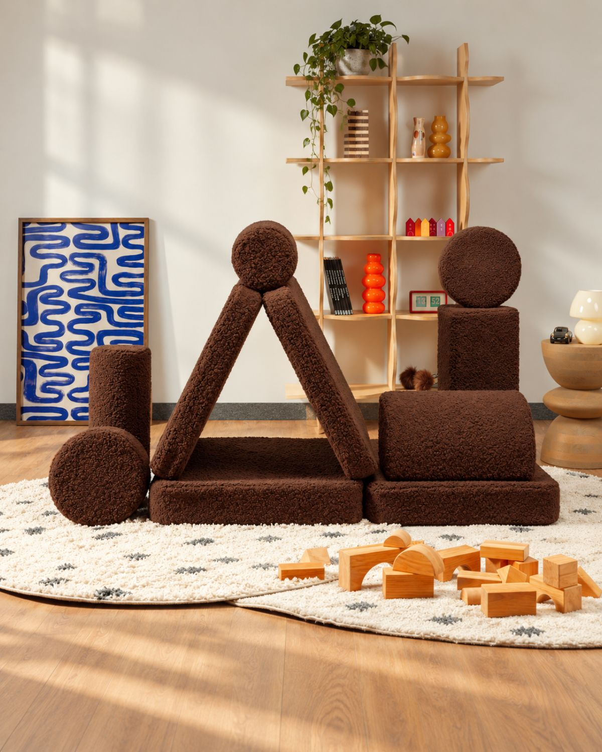 Wigiwama Kinderspielbank, 9-teilig, aus Teddyfell Warmes Haselnussbraun in een kinderkamer