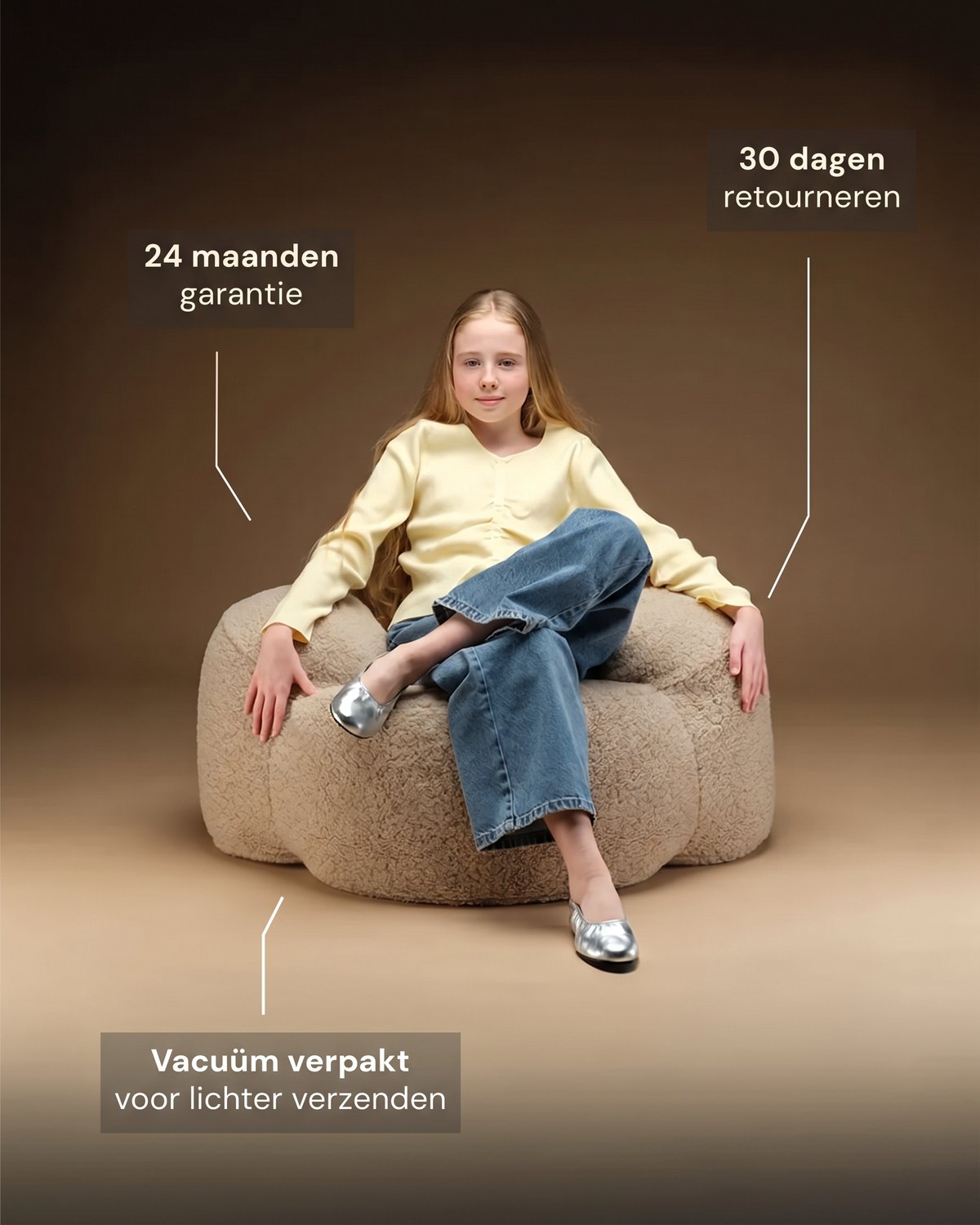 De Wigiwama Momo Chair Teddy fabric - beige
