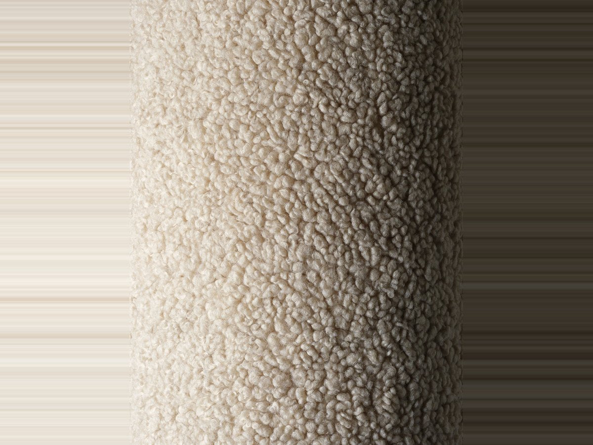 Stof van dichtbij — Wigiwama Dog Bed - Pet Club Chair Beige - L